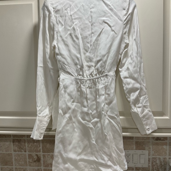 Sasha Wrap Dress - Picture 3 of 4